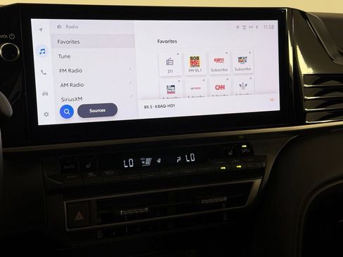 Used 2025 Toyota Camry XSE FWD image 18