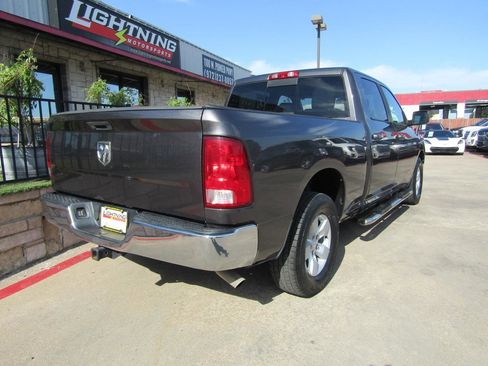 Used 2019 RAM 1500 Classic SLT RWD image 4