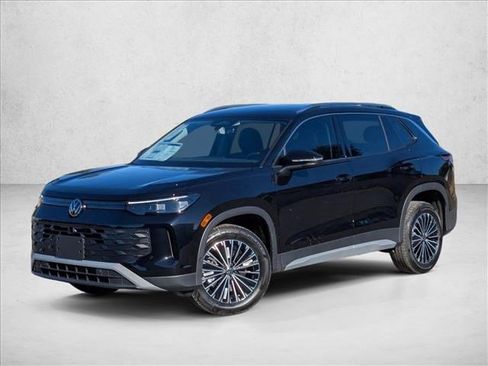 New 2025 Volkswagen Tiguan S image 1