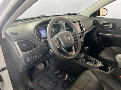 Used 2022 Jeep Cherokee Limited image 9