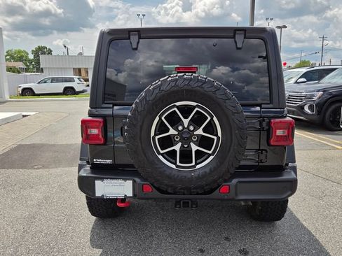 Used 2024 Jeep Wrangler Unlimited Rubicon w/ Technology Group AWD/4WD image 10
