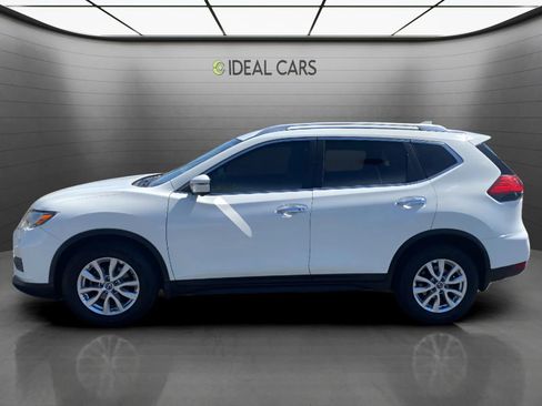 Used 2017 Nissan Rogue SV w/ SV Premium Package FWD image 9