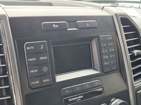 Used 2019 Ford F250 XLT w/ Snow Plow Prep Package image 22