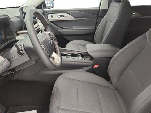 New 2026 Ford Explorer Active image 11