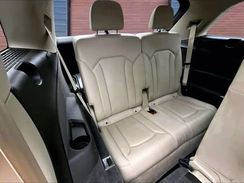 Used 2017 Audi Q7 3.0T Premium Plus image 28