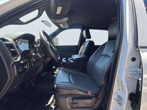 Used 2023 RAM 2500 Tradesman w/ Chrome Appearance Group AWD/4WD image 13