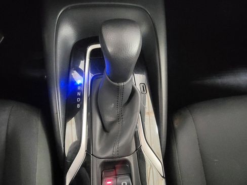 Used 2022 Toyota Corolla LE FWD image 18