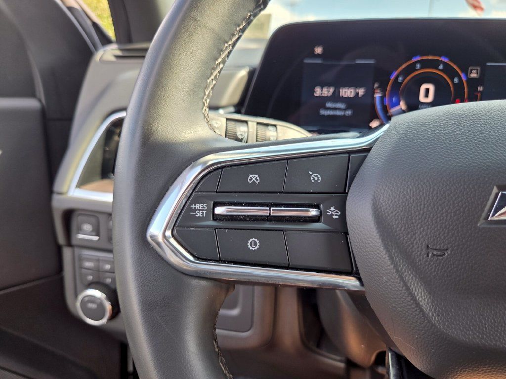 Used 2025 Chevrolet Tahoe Z71 AWD/4WD image 26