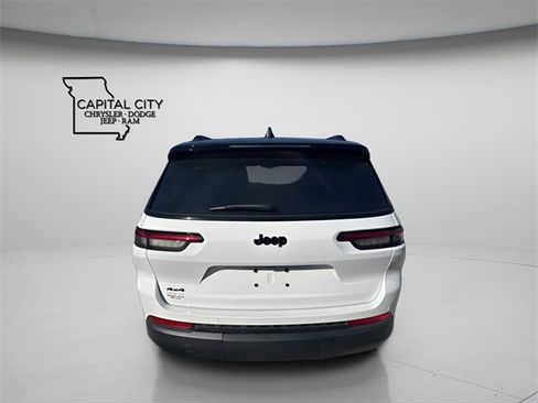 New 2025 Jeep Grand Cherokee L Limited image 6
