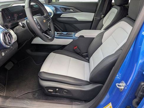 New 2024 Chevrolet Equinox EV LT w/ Active Safety Package 3 AWD/4WD image 4