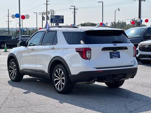 Certified 2022 Ford Explorer ST-Line w/ Class IV Trailer Tow Package AWD/4WD image 5