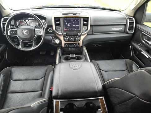 Used 2022 RAM 1500 Laramie AWD/4WD image 9