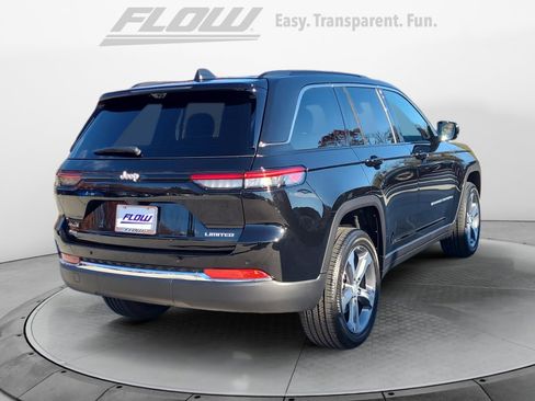New 2025 Jeep Grand Cherokee Limited w/ Luxury Tech Group II image 7