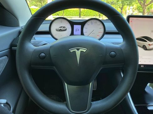 Used 2020 Tesla Model 3 Performance AWD/4WD image 22