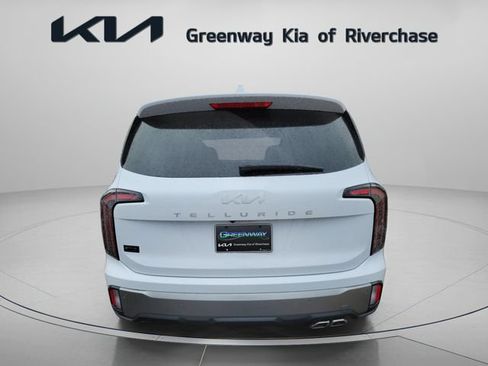 Certified 2025 Kia Telluride EX w/ EX Captain's Chair Package FWD image 6