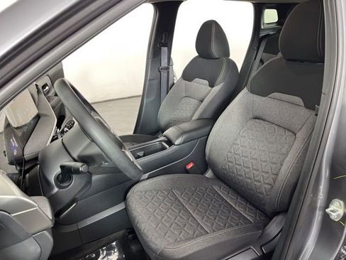 Certified 2025 Nissan Kicks SV FWD image 19