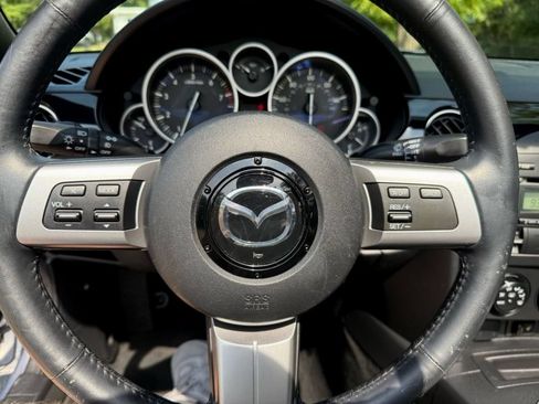 Used 2007 MAZDA MX-5 Miata Grand Touring w/ Premium Pkg RWD image 19