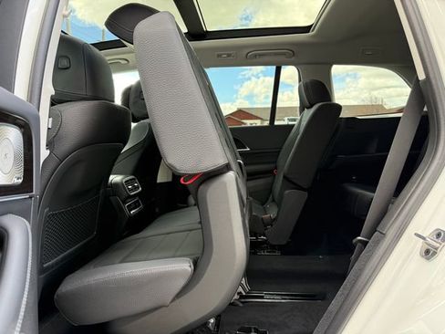 New 2025 Mercedes-Benz GLS 450 4MATIC image 5