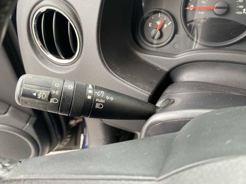 Used 2013 Jeep Patriot Latitude image 17