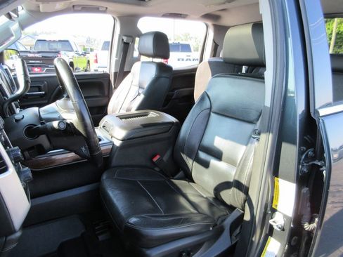 Used 2018 GMC Sierra 1500 SLT AWD/4WD image 23