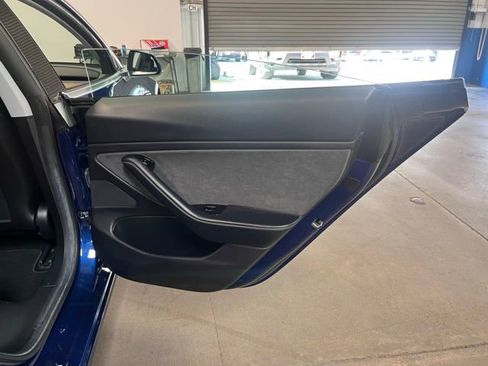 Used 2019 Tesla Model 3 Long Range image 14