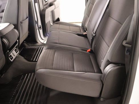 Used 2024 Chevrolet Silverado 1500 Custom image 11