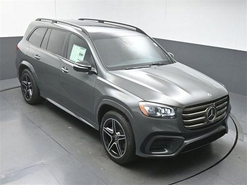 New 2026 Mercedes-Benz GLS 450 4MATIC image 44