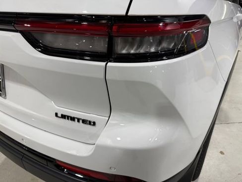 New 2025 Jeep Grand Cherokee Limited image 12