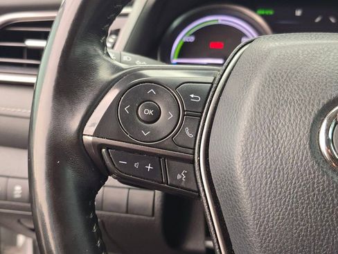 Used 2021 Toyota Camry XSE image 15