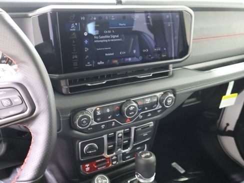 New 2026 Jeep Wrangler Unlimited Rubicon 392 image 22