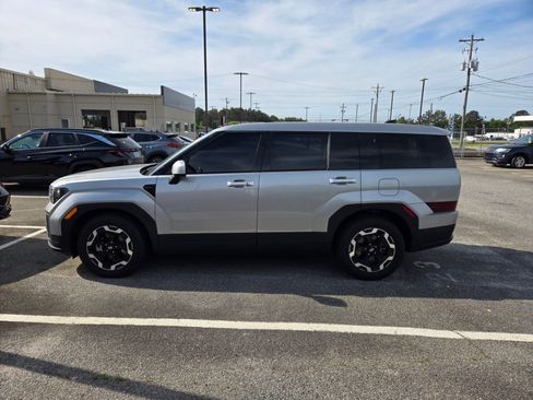 Used 2024 Hyundai Santa Fe SE image 4