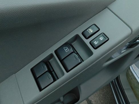 Used 2015 Nissan Frontier SV w/ SV Value Truck Package image 25