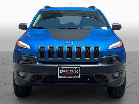 Used 2017 Jeep Cherokee Trailhawk w/ Comfort/Convenience Group image 3