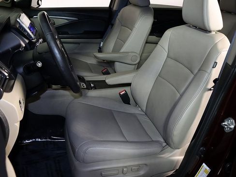 Used 2018 Honda Pilot EX-L image 4