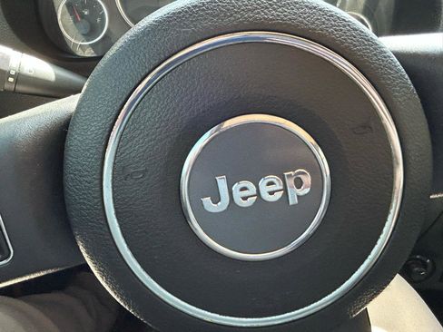 Used 2012 Jeep Wrangler Sahara w/ Dual Top Group AWD/4WD image 18