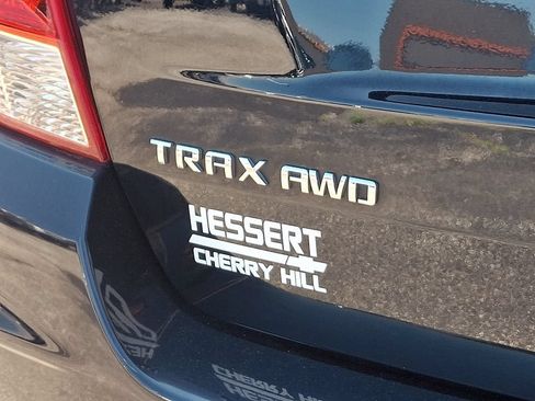 Certified 2021 Chevrolet Trax LS AWD/4WD image 32