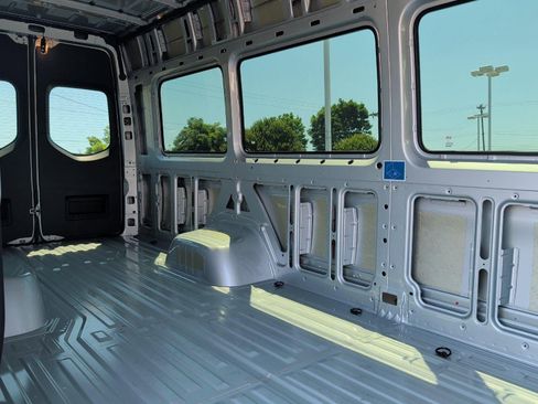 Used 2022 Mercedes-Benz Sprinter 3500 image 31
