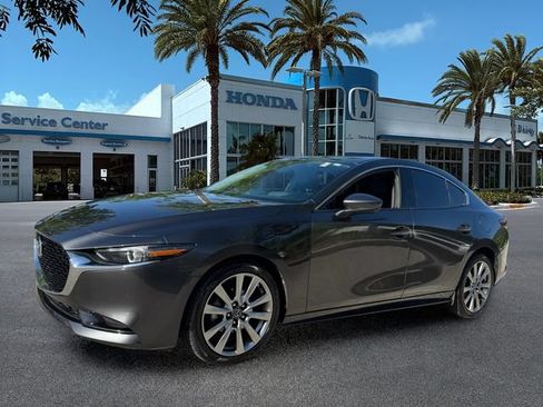 Used 2021 MAZDA MAZDA3 s FWD image 4