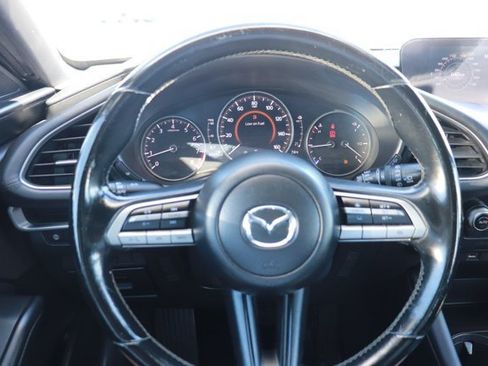 Used 2020 MAZDA MAZDA3 Hatchback FWD image 19