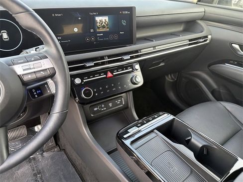 Certified 2025 Hyundai Tucson Limited image 23