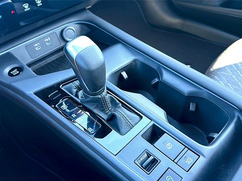 New 2026 Nissan Sentra SV w/ SV Convenience Package FWD image 25