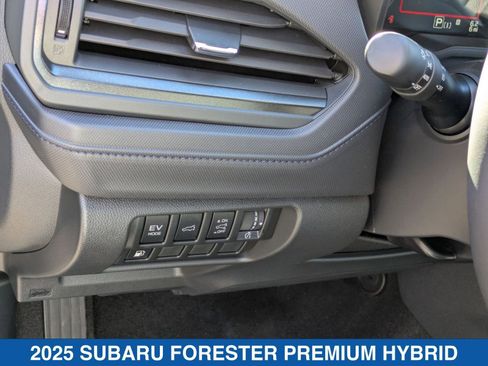 Certified 2025 Subaru Forester Premium image 29
