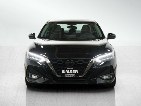 Used 2023 Nissan Sentra SR w/ SR Premium Package image 9