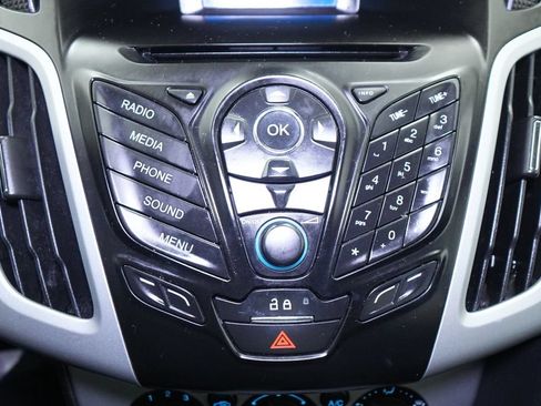Used 2014 Ford Focus SE FWD image 27