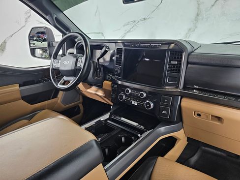 Used 2024 Ford F350 Lariat w/ Lariat Ultimate Package AWD/4WD image 5