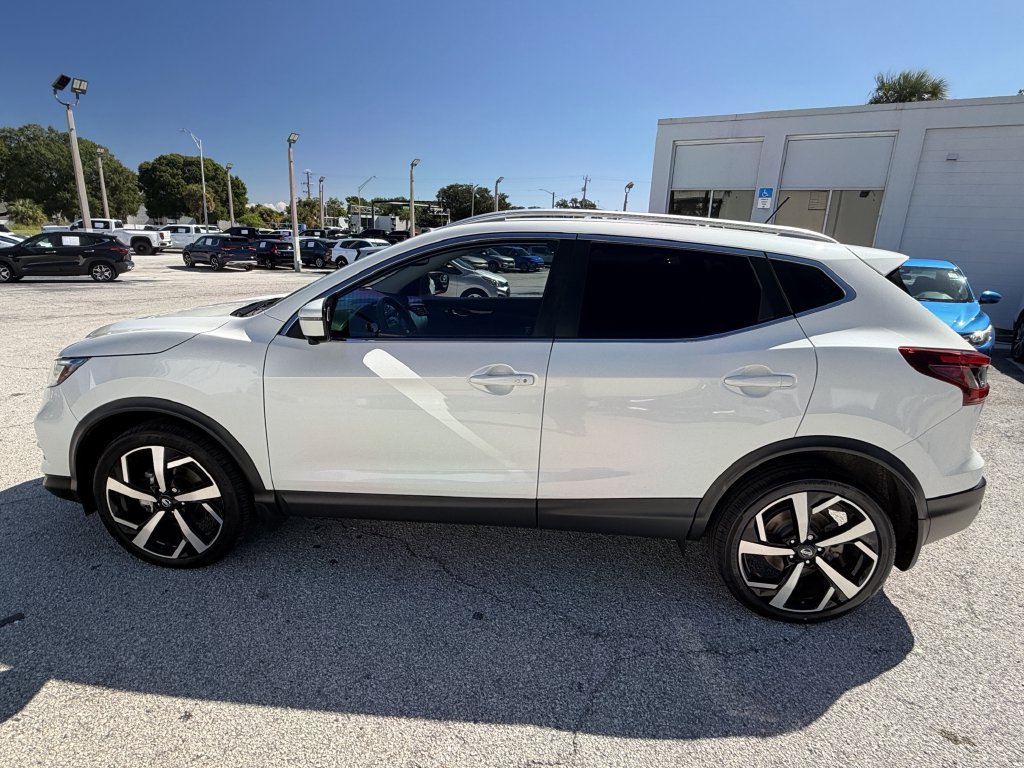 Used 2022 Nissan Rogue Sport SL w/ Premium Package AWD/4WD image 7