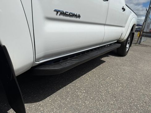 Used 2015 Toyota Tacoma 4x4 Double Cab w/ SR5 Package image 5
