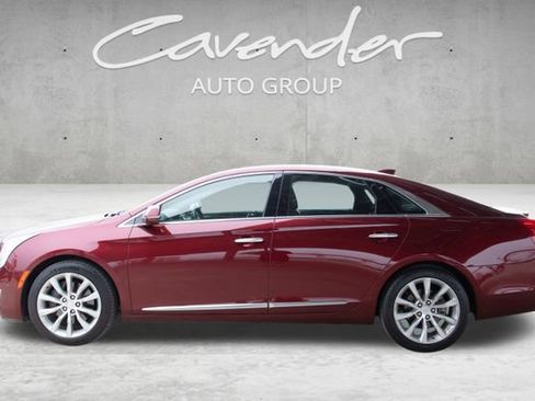 Used 2017 Cadillac XTS Luxury image 4