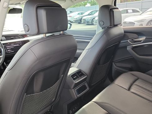 Certified 2024 Audi Q8 e-tron Premium Plus AWD/4WD image 17