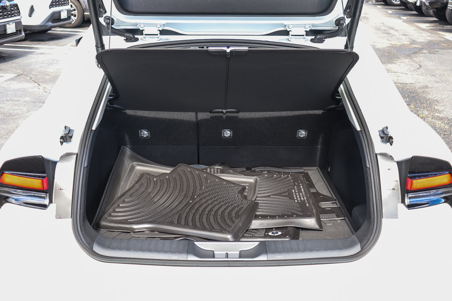 New 2027 Toyota Prius Limited w/ Limited Premium Package FWD image 25
